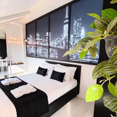Apartment Centro Duomo, Loft Con Terrazzo, Ac, Wifi, Subway *